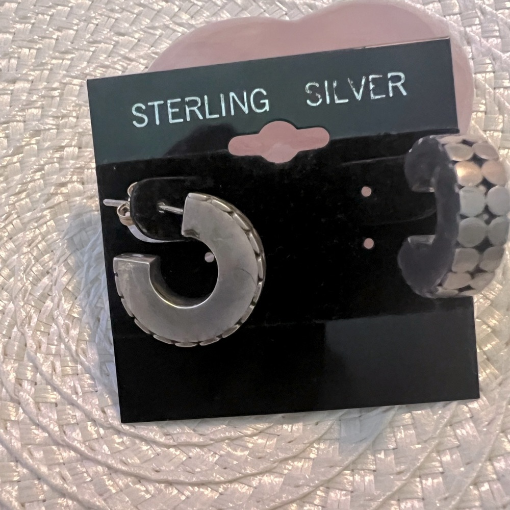 .925 Mila Sterling Silver Textured Solid Hoop Earrings - Picture 4 of 7